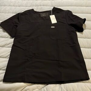 Black figs scrub top